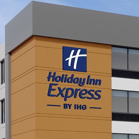 Holiday Inn Express & Suites Weatherford By Ihg Exterior photo